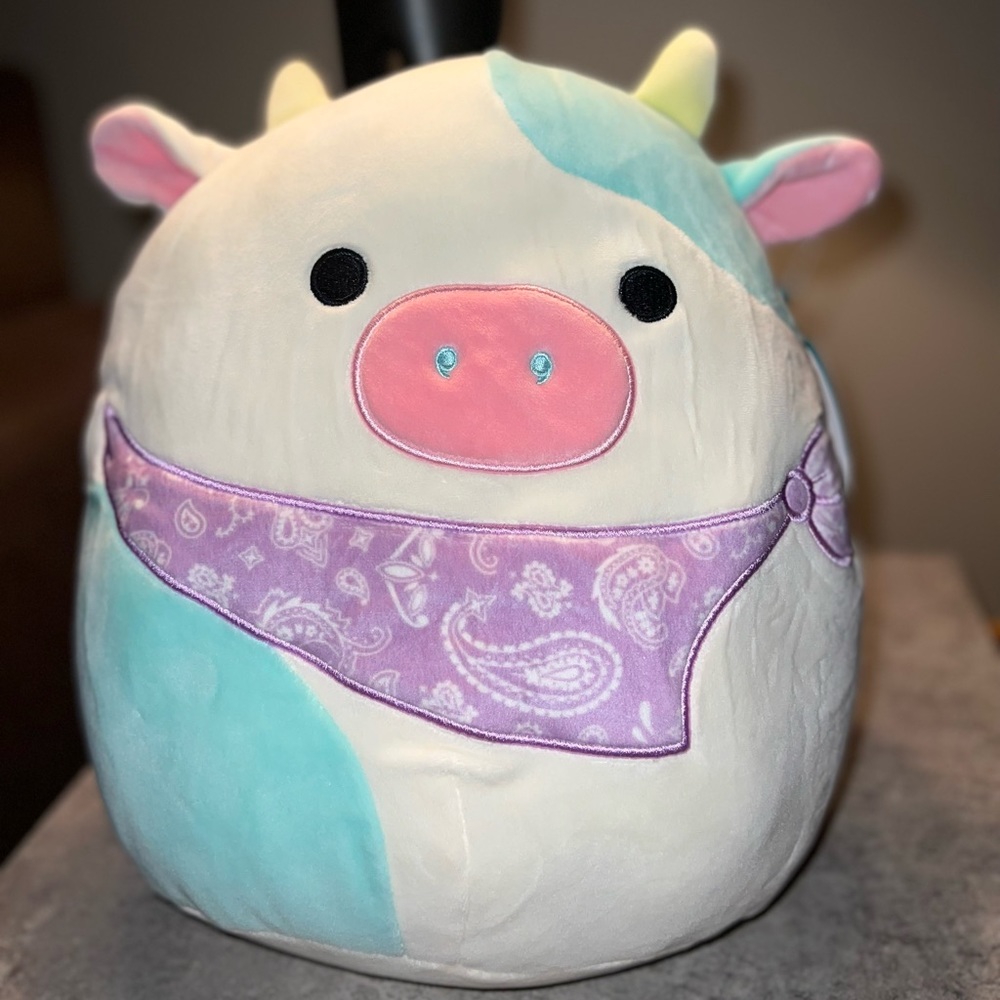 Belena The Cow 11in Squishmallow NWT